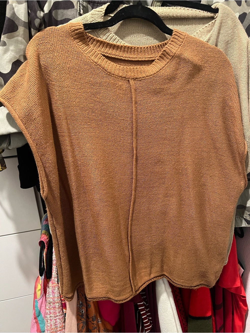 Women’s Lightweight Crewneck Sweater in Camel